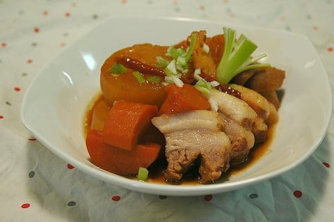 Porc Mariné au Gingembre et Cuit à la Vapeur