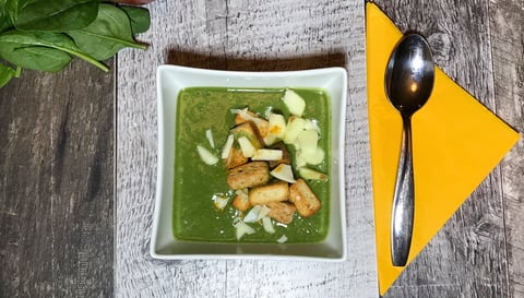 Potage D'épinards et Pomme