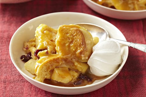 Pouding au Pain aux Pommes et au Caramel