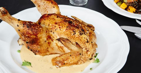 Poules de Cornouailles Sauce à la Crème et à la Moutarde