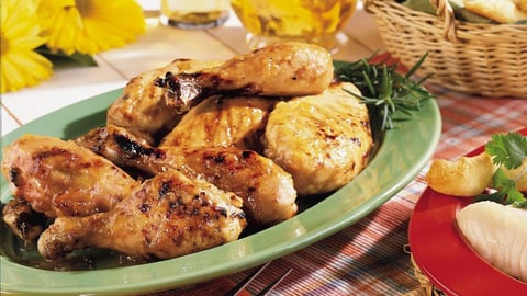 POULET À LA GELÉE DE PÊCHE ÉPICÉE