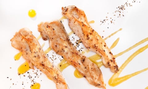 POULET À LA SAUCE AUX PÊCHES