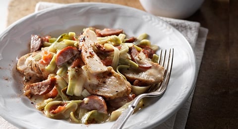 POULET CAJUN ET PÂTES ALFREDO
