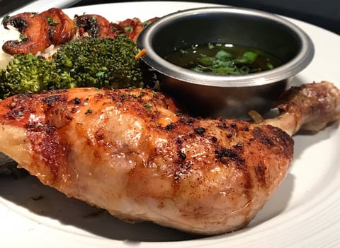 Poulet Cuit au Four, Riz Basmati et Légumes