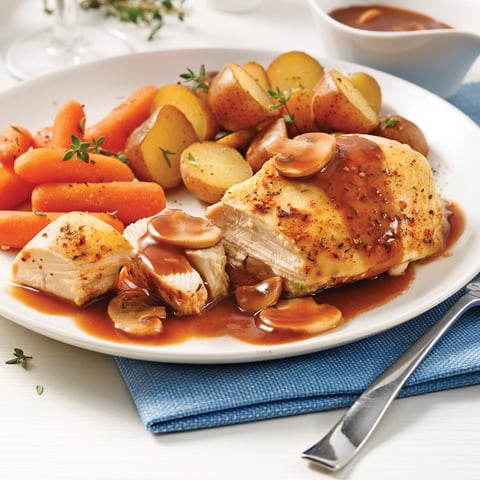 Poulet Entier aux Légumes Racines à la Mijoteuse