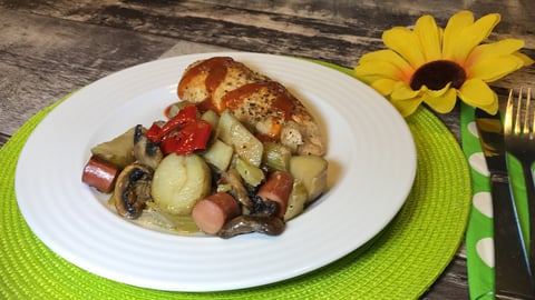 Poulet et Saucisses de Poulet Cuit au Four