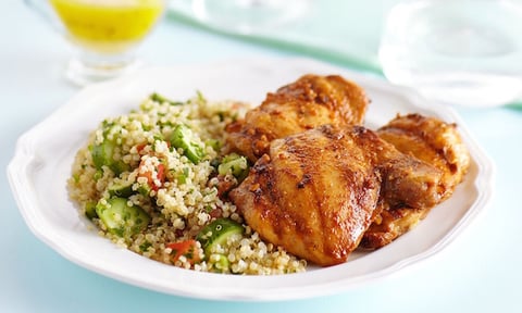 Poulet Grillé à la Péruvienne avec Salade Inca