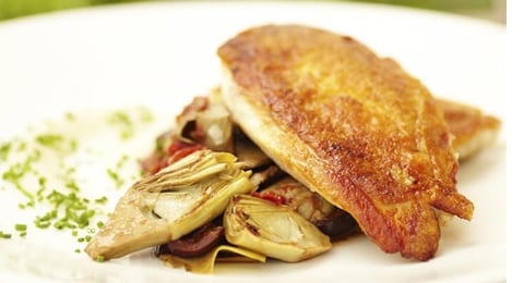 Poulet Rôti aux Artichauts Tomates et Câpres