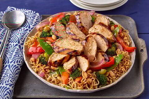 Poulet Teriyaki Grillé avec Nouilles Ramen
