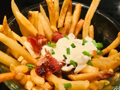 Poutine Bacon et Crème Sure