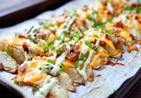 Quartiers de Pommes de Terre au Bacon Gratinés