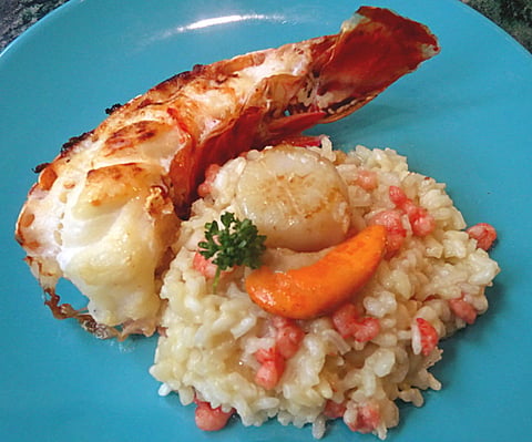 Queue de Langouste et St-Jacques sur Risotto aux Crevettes