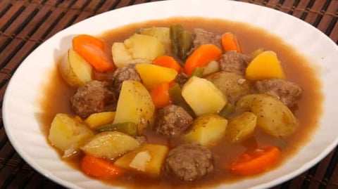 Ragoût de Boulettes de Grand-mère
