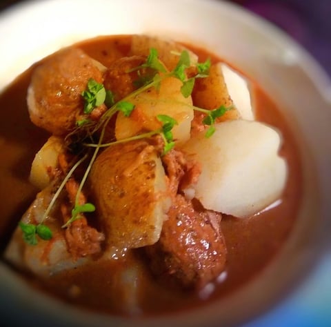 Ragoût de Boulettes & Pattes de Cochon