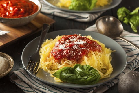Courge Spaghetti à la Tomate et au Basilic