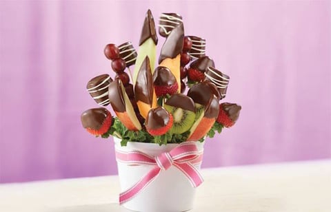 Bouquet de Fruits Trempés dans le Chocolat
