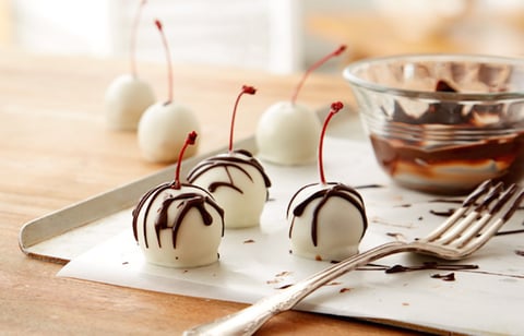 Cerises à la Crème au Beurre et au Chocolat