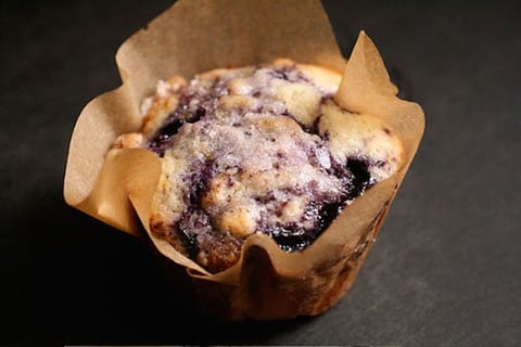 PETITS MUFFINS AUX MYRTILLES