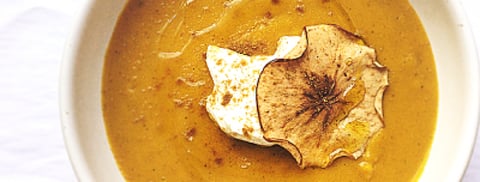 Savoureux Potage à la Courge, Pommes et Curry