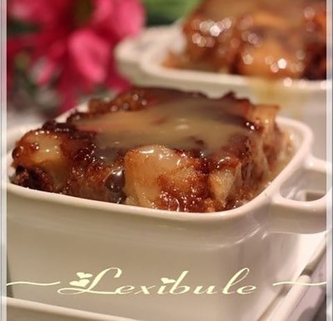 Gâteau Pouding aux Pommes Sauce au Caramel