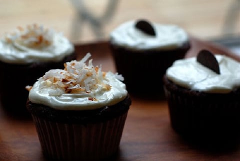 CUPCAKES AU CHOCOLAT À LA NOIX DE COCO