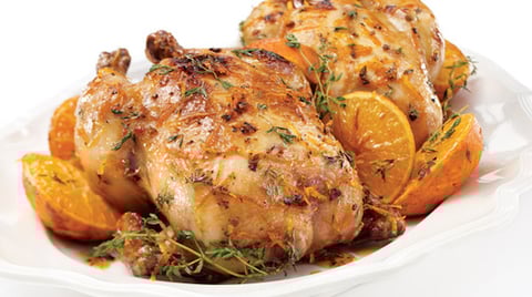 Roche Poules de Cornouailles avec les Clémentines, les Baies de Genièvre, et Sirop D'érable