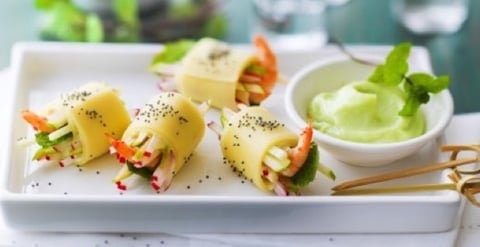 Rouleaux de Pâtes aux Gambas, Pommes Vertes et Radis
