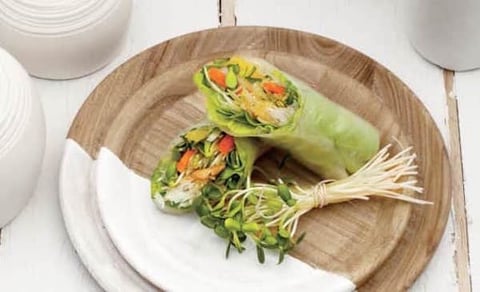 Rouleaux de Printemps au Poulet, aux Pousses de Tournesol et à L'orange