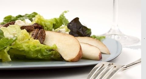 Salade aux Poires, Pacanes et Parmesan