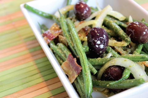 SALADE DE LÉGUMINEUSES À LA GRECQUE
