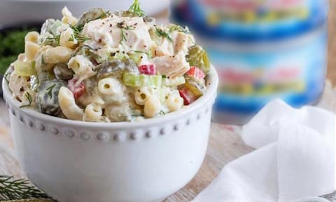 Salade de Macaroni à un P'tit quelque Chose de Spécial