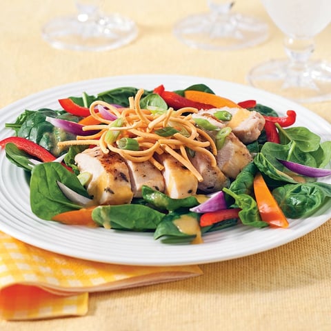 Salade de Poulet à L'Asiatique