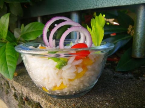 Salade de Riz Colorée et Vinaigrette Citronnée