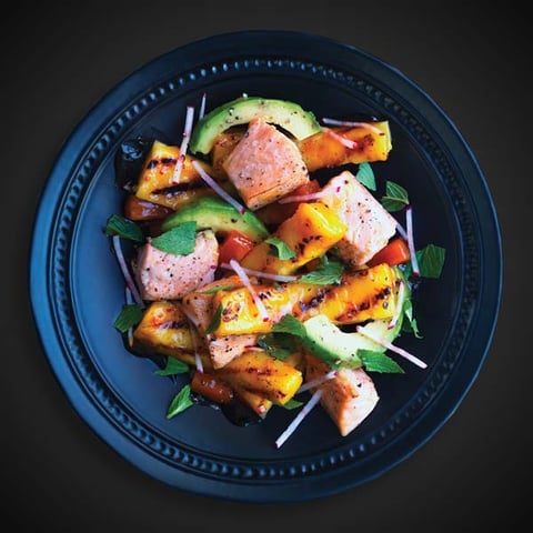 Salade de Saumon et D’ananas Grillés