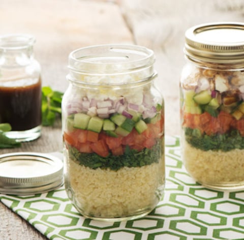 Salade de Taboulé Étagée en Pot