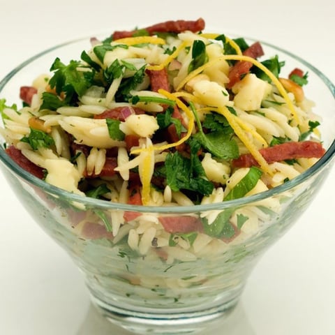SALADE D’ORZO, CHORIZO ET CHEDDAR ÎLE-AUX-GRUES