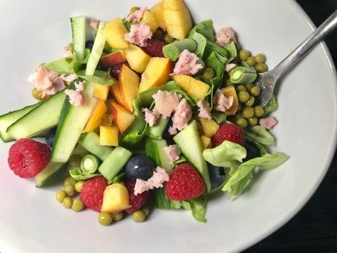 Salade Flocons de Jambon Légumes et Fruits