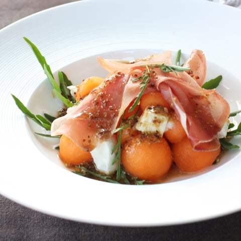 SALADE MELON MOZZARELLA ET PROSCIUTTO DE « LA CUCINA »