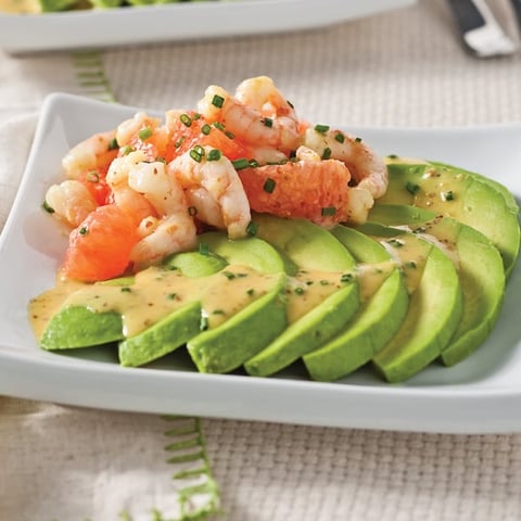 Salade Pamplemousse-Avocat Coriandre Fraîche et Crevettes Roses