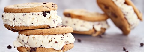 Sandwich à la Crème Glacée et Biscuits