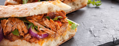 SANDWICH BAGUETTE AU VEAU DE LAIT DU QUÉBEC