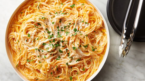 Sauce Alfredo à Base de Chou-fleur sur Pâtes de Courge Musquée