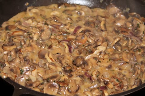 Escalopes en Sauce Forestière aux Champignons