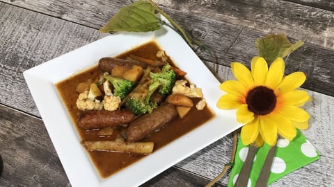 Saucisses Italiennes et Sauce Oignon Caramélisé
