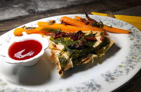 Saumon aux Épinards et Tomates Séchées au Soleil
