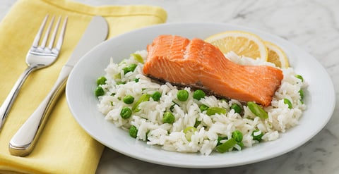 SAUMON CROUSTILLANT AVEC RIZ AU CITRON