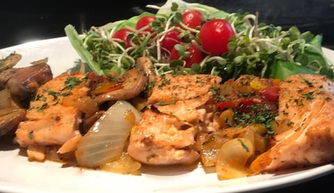Saumon et Petits Légumes Sautés