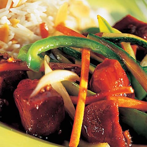 Sauté de Porc aux Cerises et aux Légumes