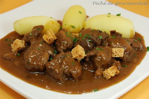 Sauté de Sanglier au Genièvre et Pain D'épices