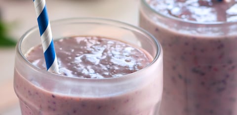 Smoothie aux Bleuets et Bananes avec Graines de Lin et Miel
